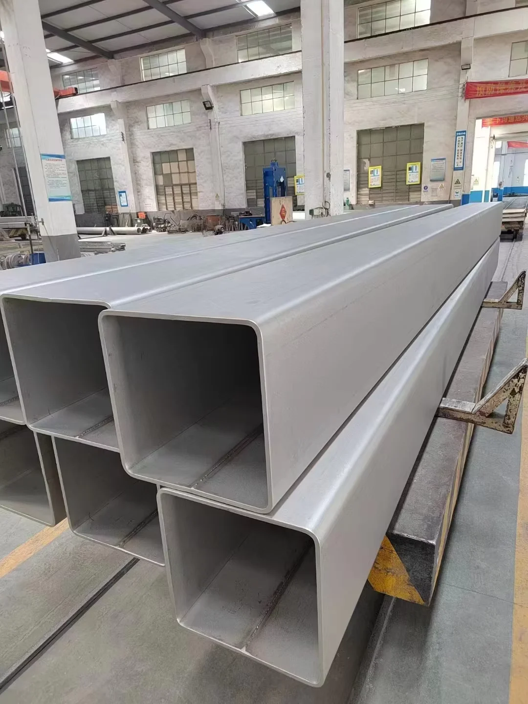 304 316L 321 Stainless Steel Seamless Square Rectangular Tube Supplier