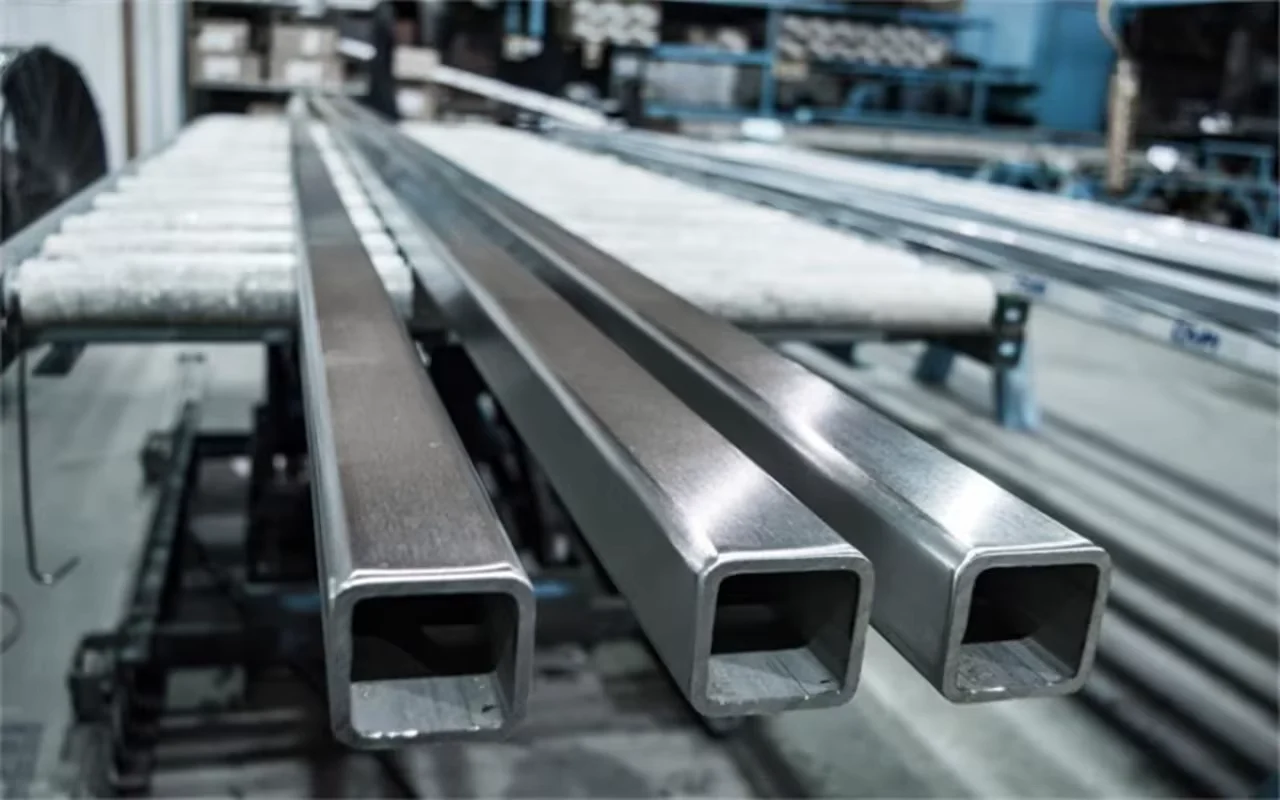 304 316L Stainless Steel Square Tube 40×40 BA Finish ERW Welded GB Standard Supplier