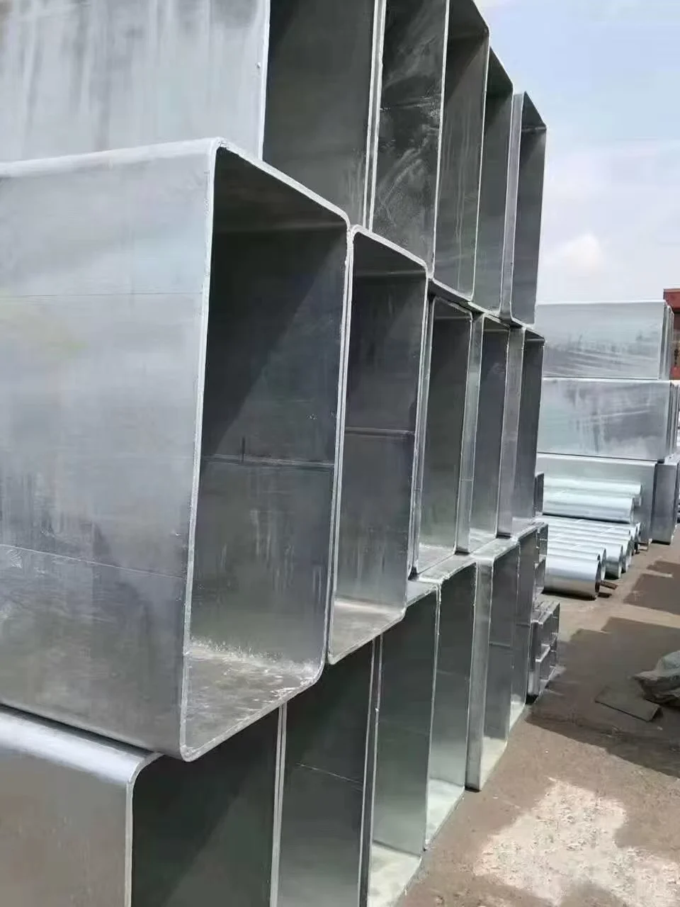 Carbon Steel Hot Dip Galvanized Square Rectangular Tube ASTM Supplier