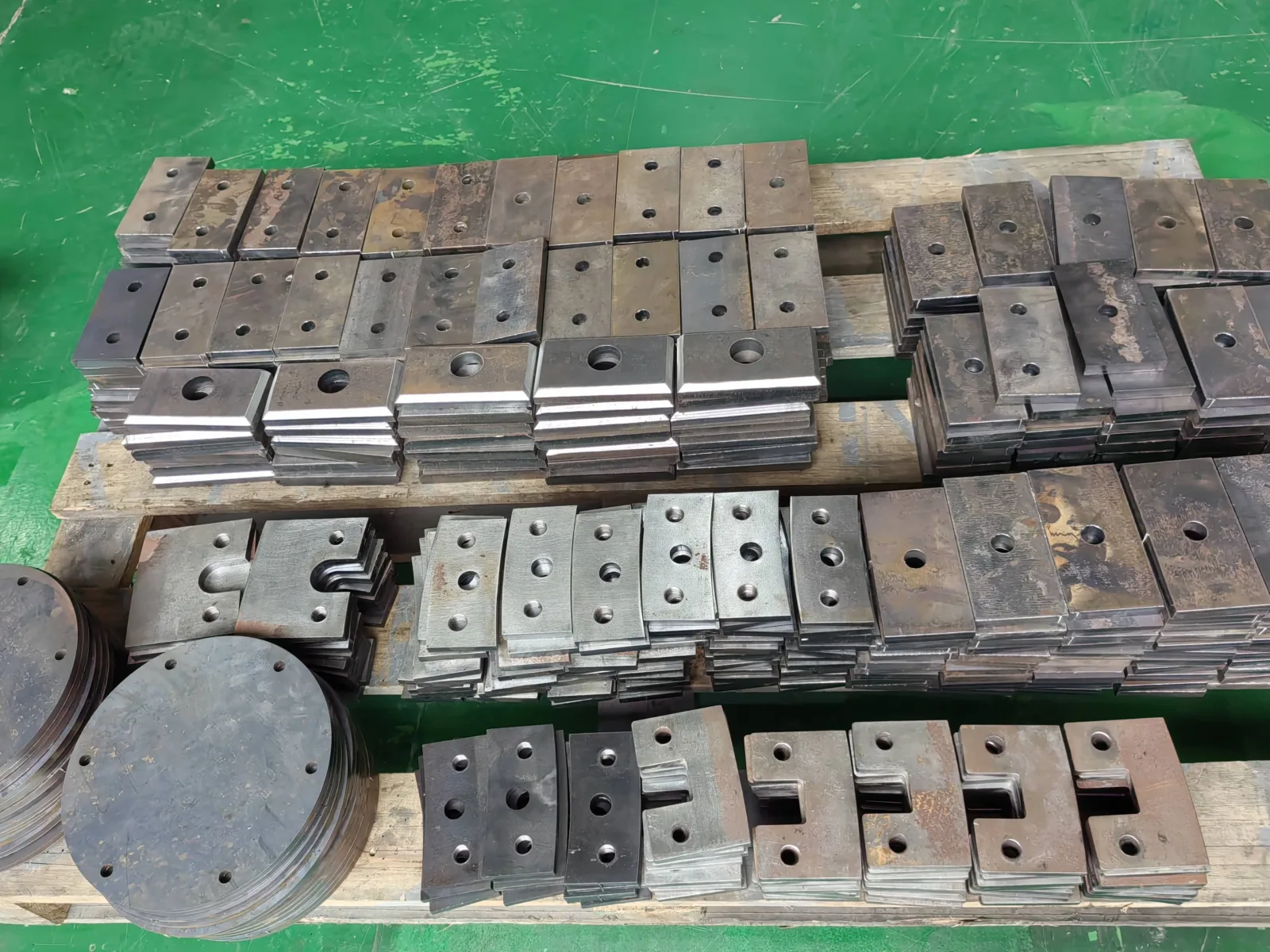 Carbon Steel Stainless Aluminum Sheet Metal Laser Cutting Fabrication Services Factory Direct