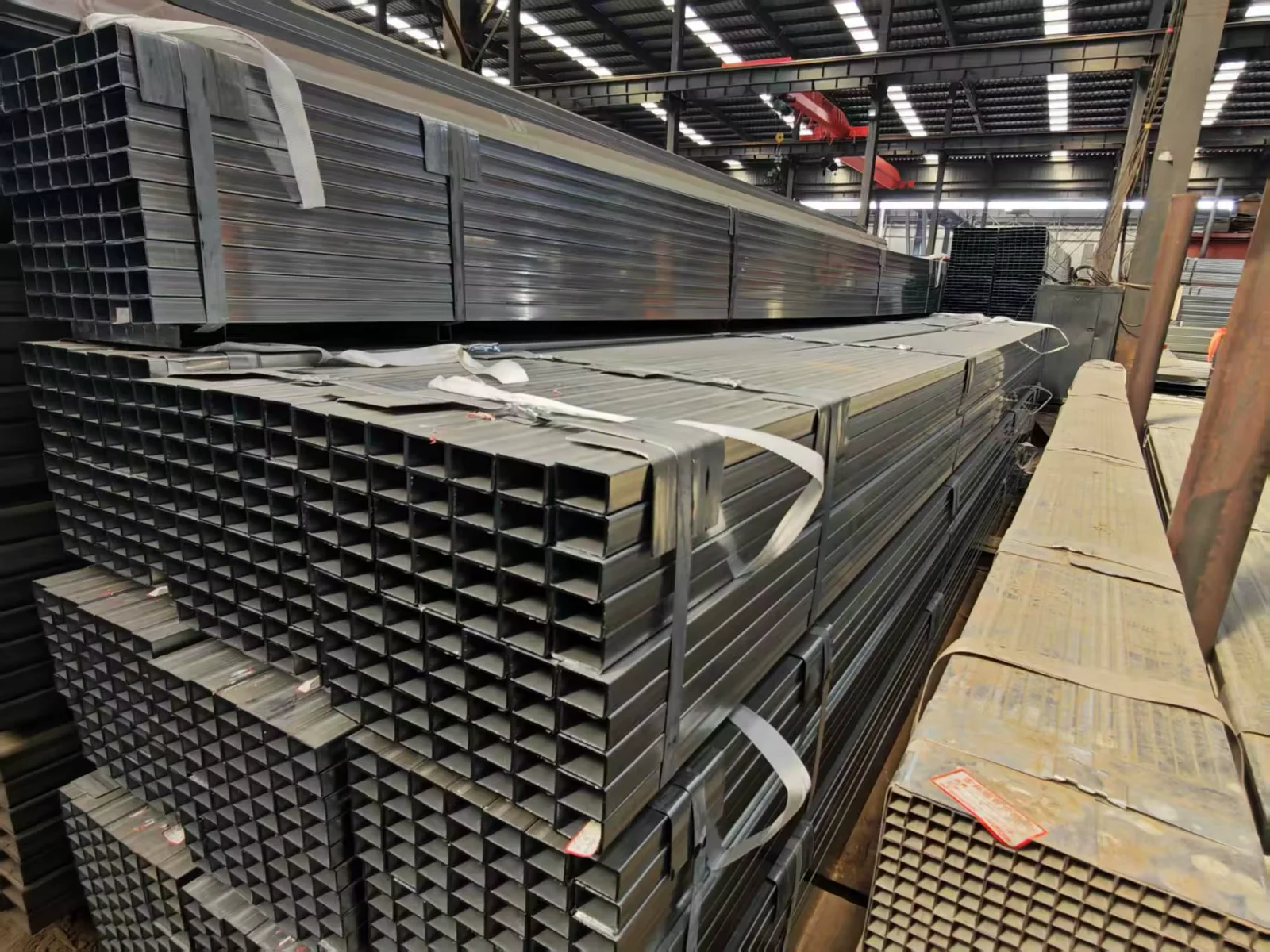 Dx51D-G550 Galvanized Square Rectangular Steel Tube ASTM Z30-Z40 Factory Direct