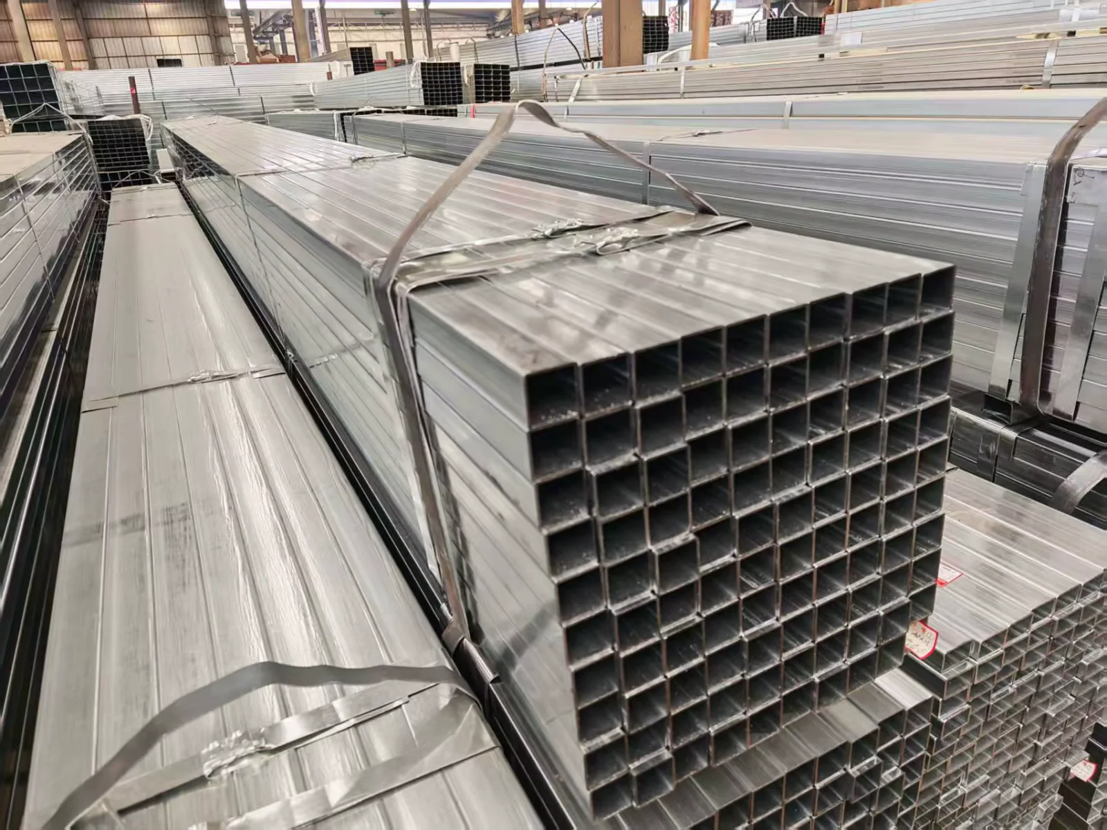 Dx51D-G550 Galvanized Square Rectangular Steel Tube ASTM Z30-Z40 Factory Direct