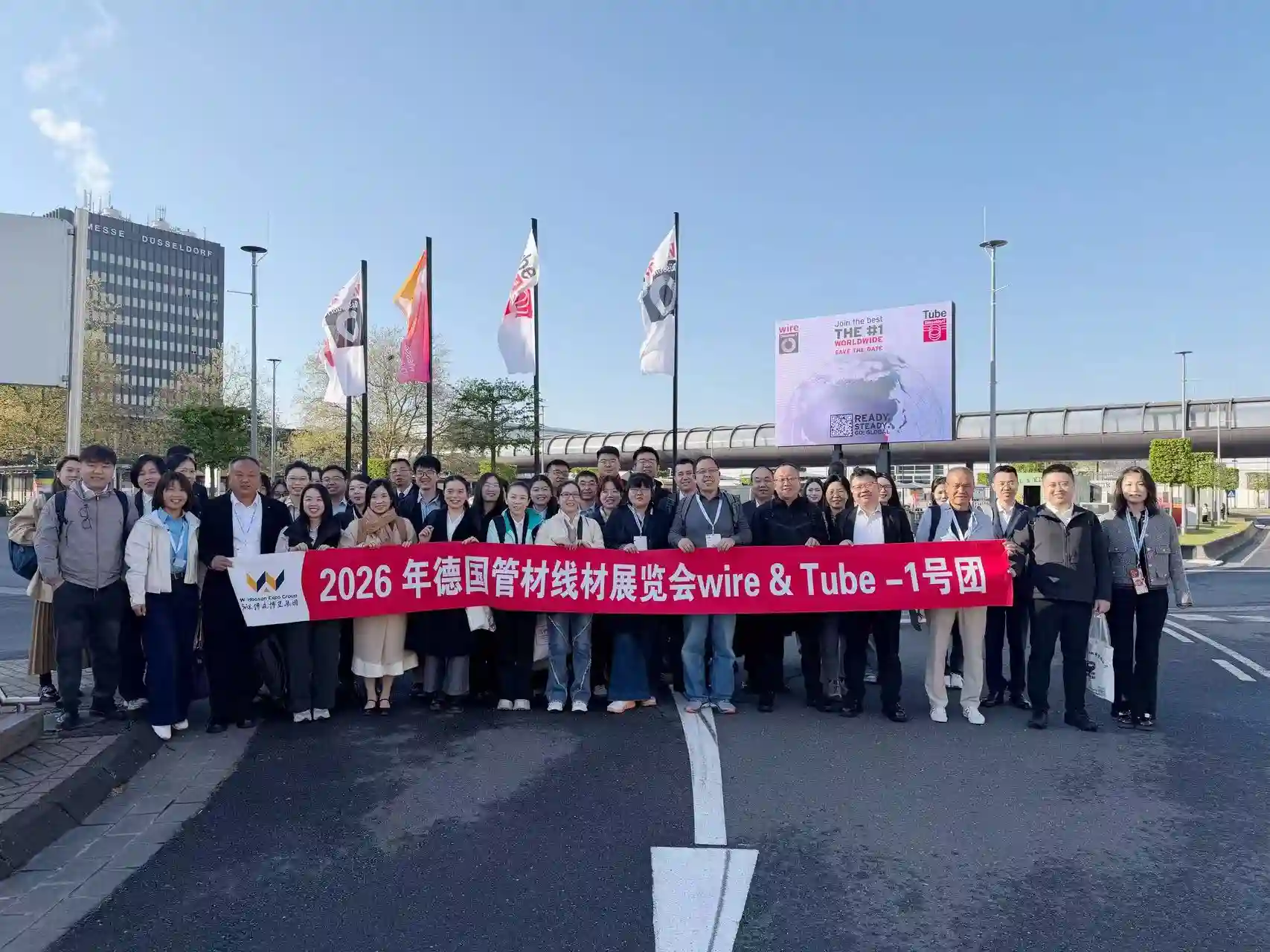 Meeting with overseas buyers during a trade fair