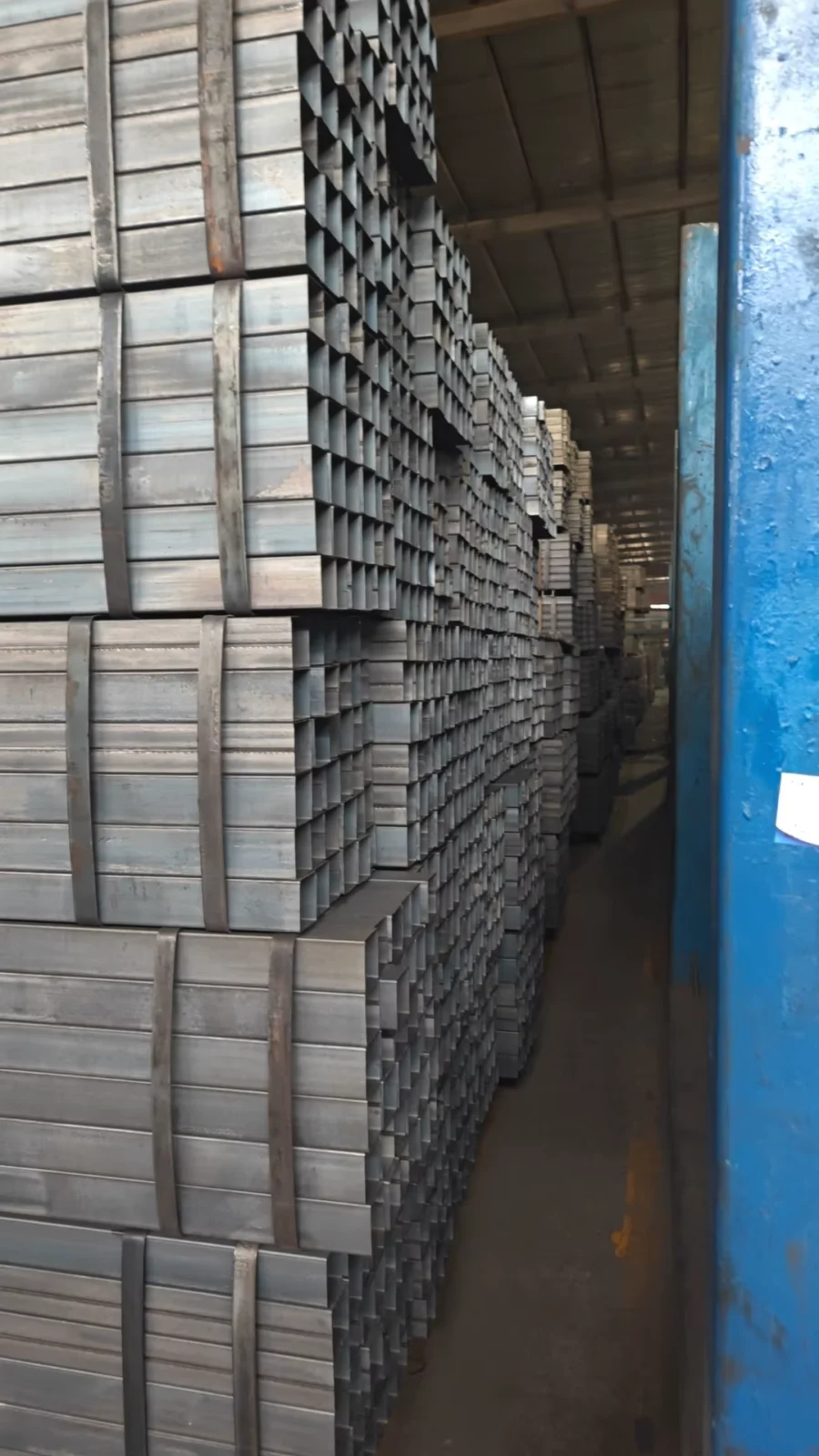 Q195 Q235 Galvanized Rectangular Steel Tube 1.2-15.7mm Factory Direct