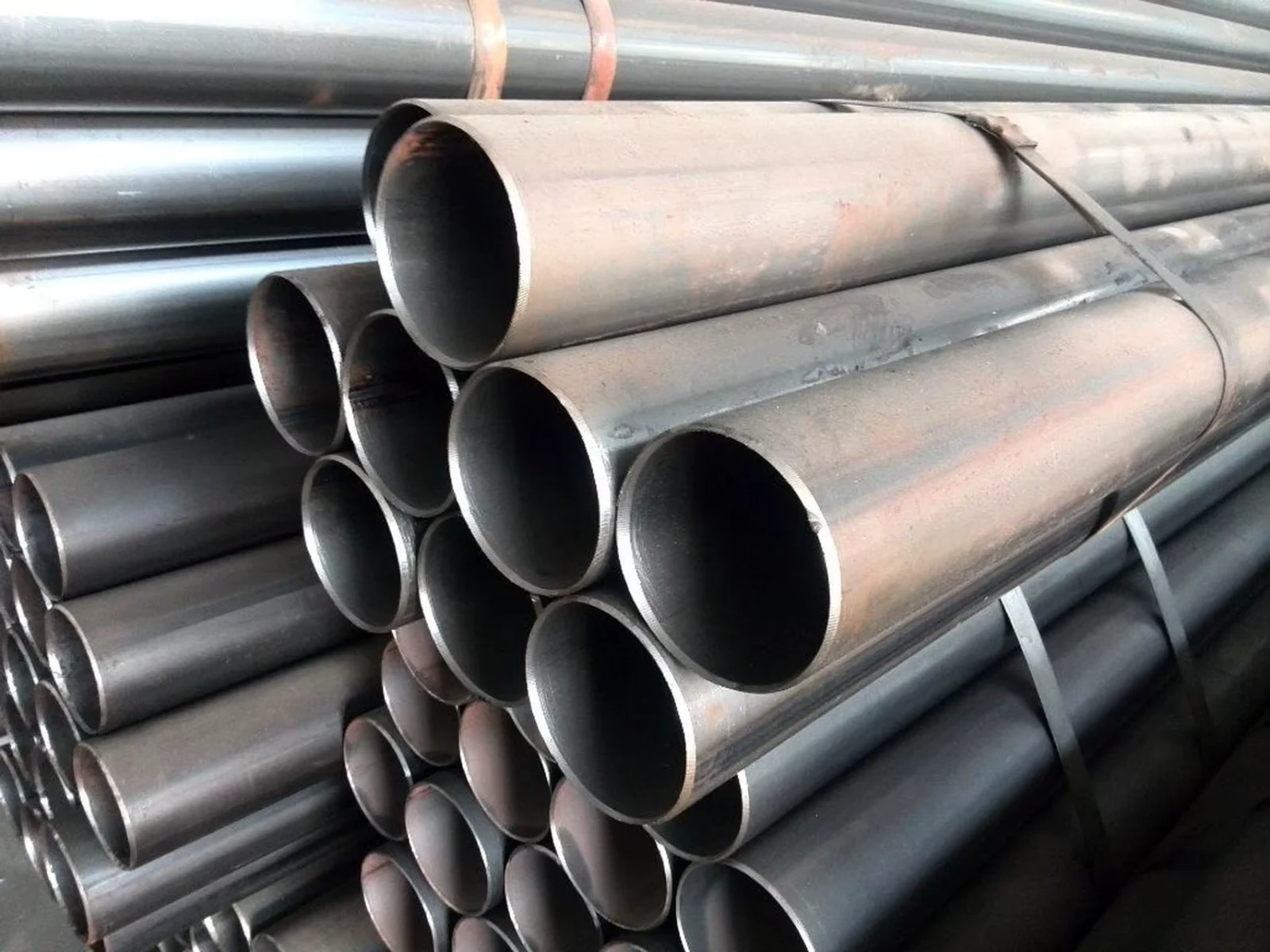 Q195-Q345 ERW Round Steel Pipe OD 10-1000mm Factory Direct Supplier