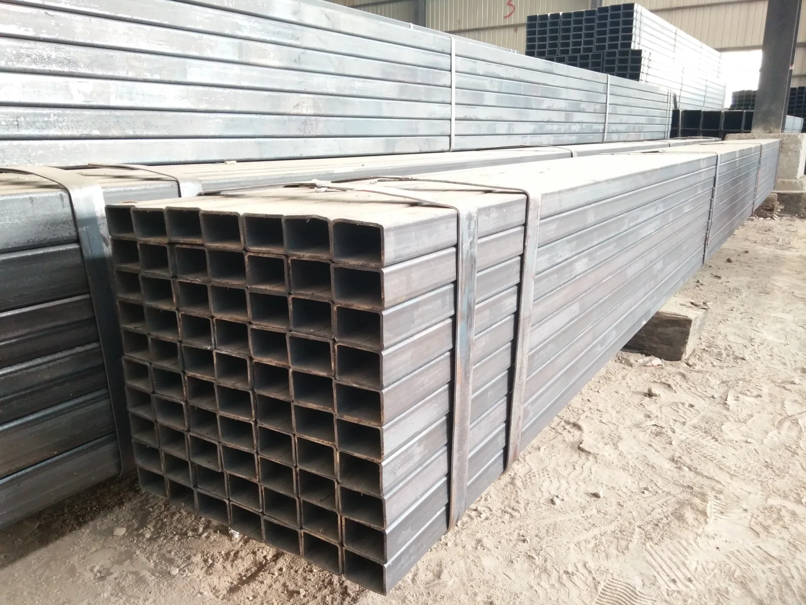 Q195-Q345 Seamless Square Rectangular Hollow Section 20-500mm Factory Direct