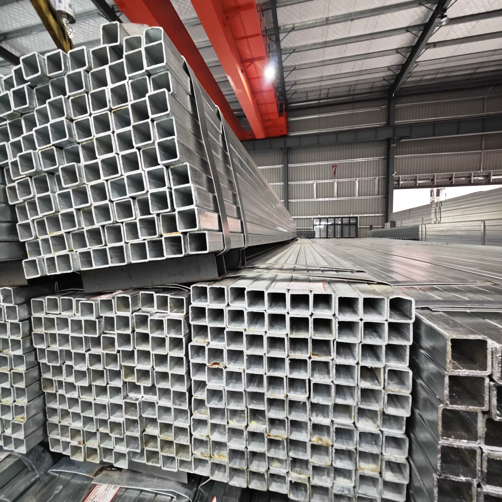 Q195-Q355 Carbon Steel Square Rectangular Tube 30×30-200x400mm Factory Direct