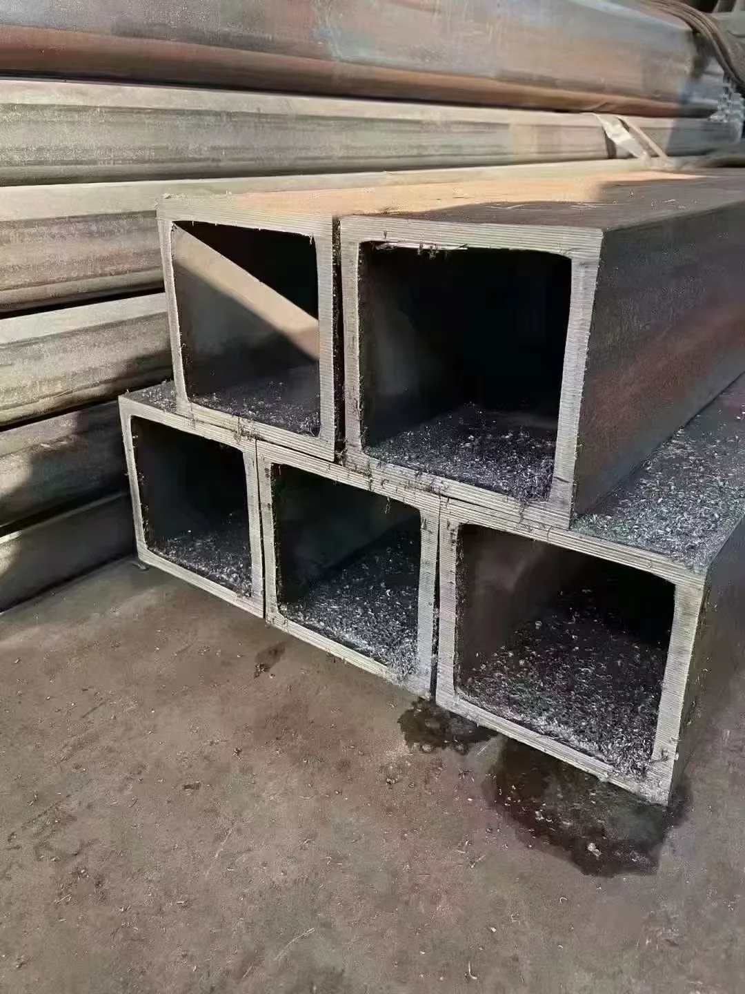 Q195-Q460 Hot Rolled Square Steel Tube 0.5-200mm Wall Factory Direct