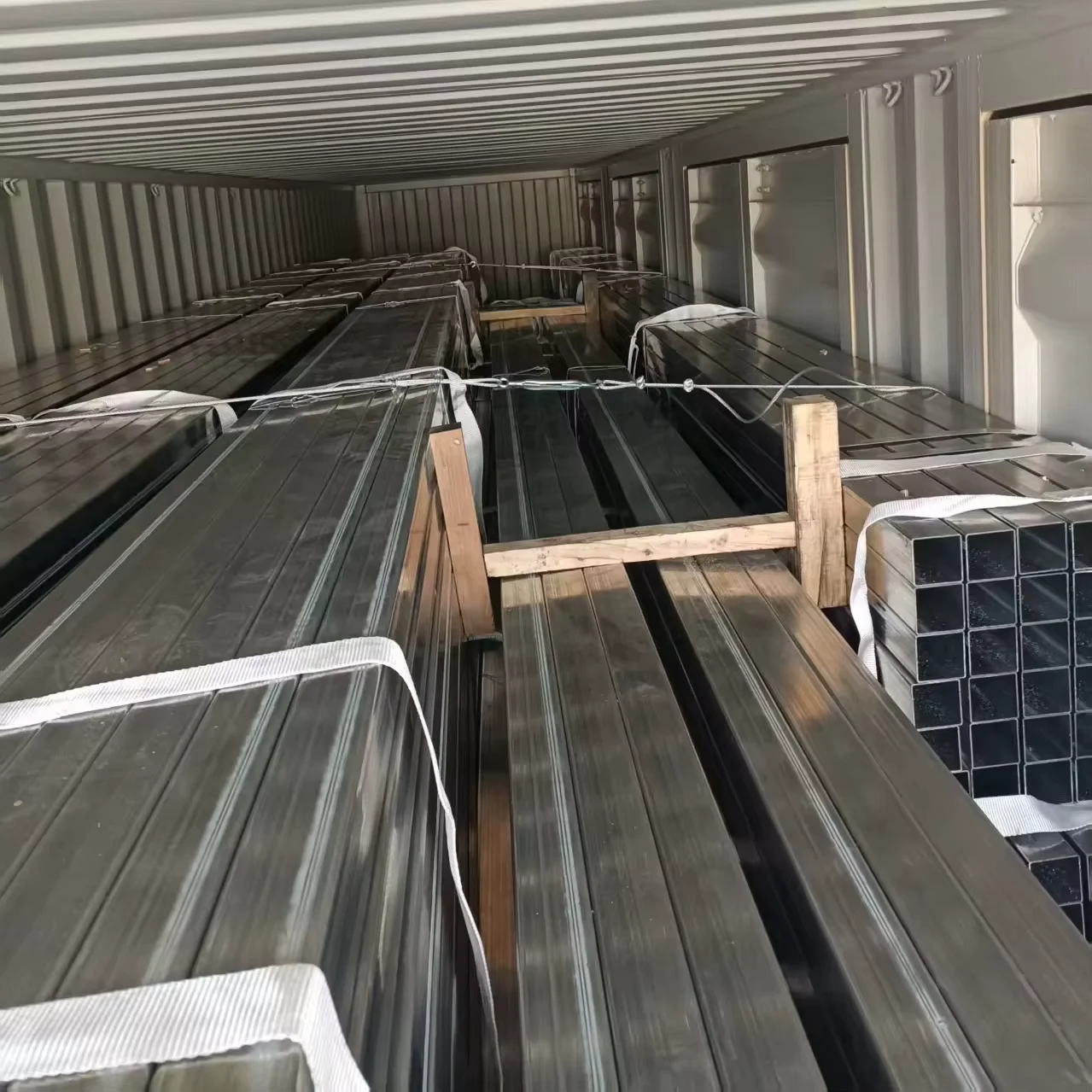 Q235 Hot Dipped Galvanized Steel Pipe ASTM A53 Sch 40 Factory Direct