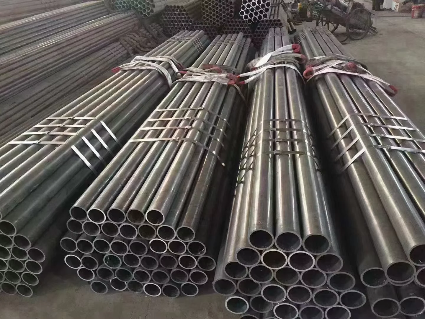 Q235 Q345 20# 45# Seamless Carbon Steel Pipe Factory Direct Supplier