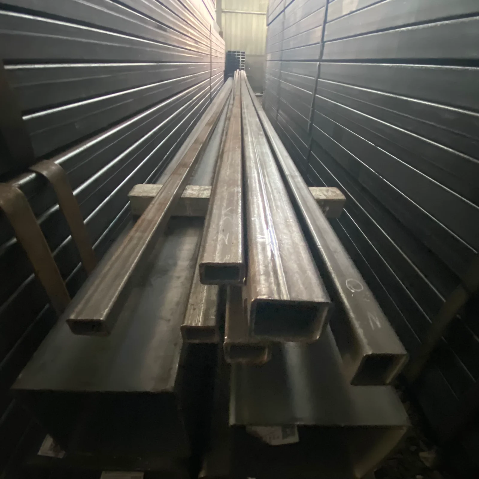 Q235-Q345 A500 Carbon Steel Square Pipe Tube Custom Sizes Factory Direct