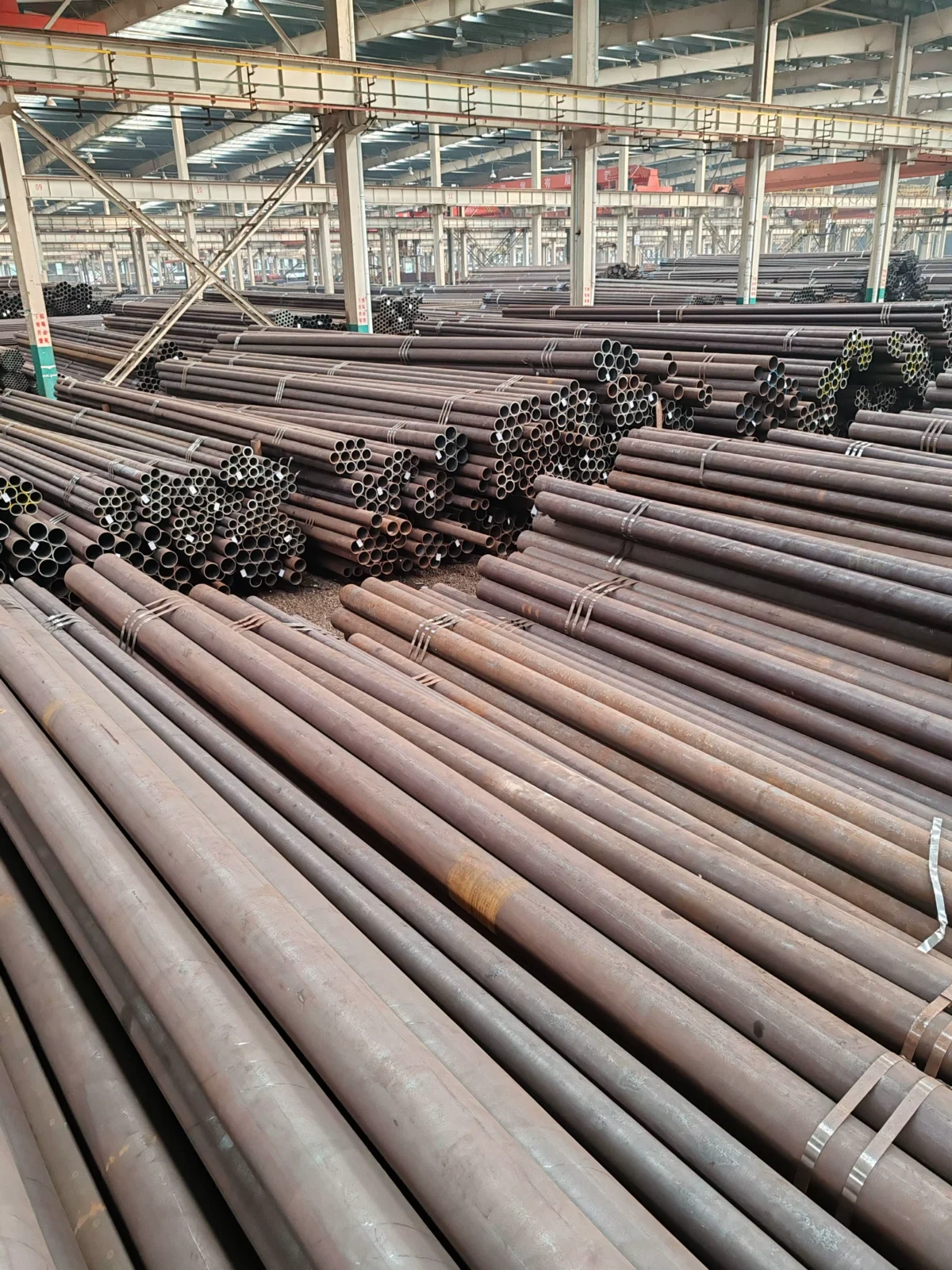 Q235 Q345 Seamless Round Steel Pipe OD 21.3-1420mm Factory Direct Supplier
