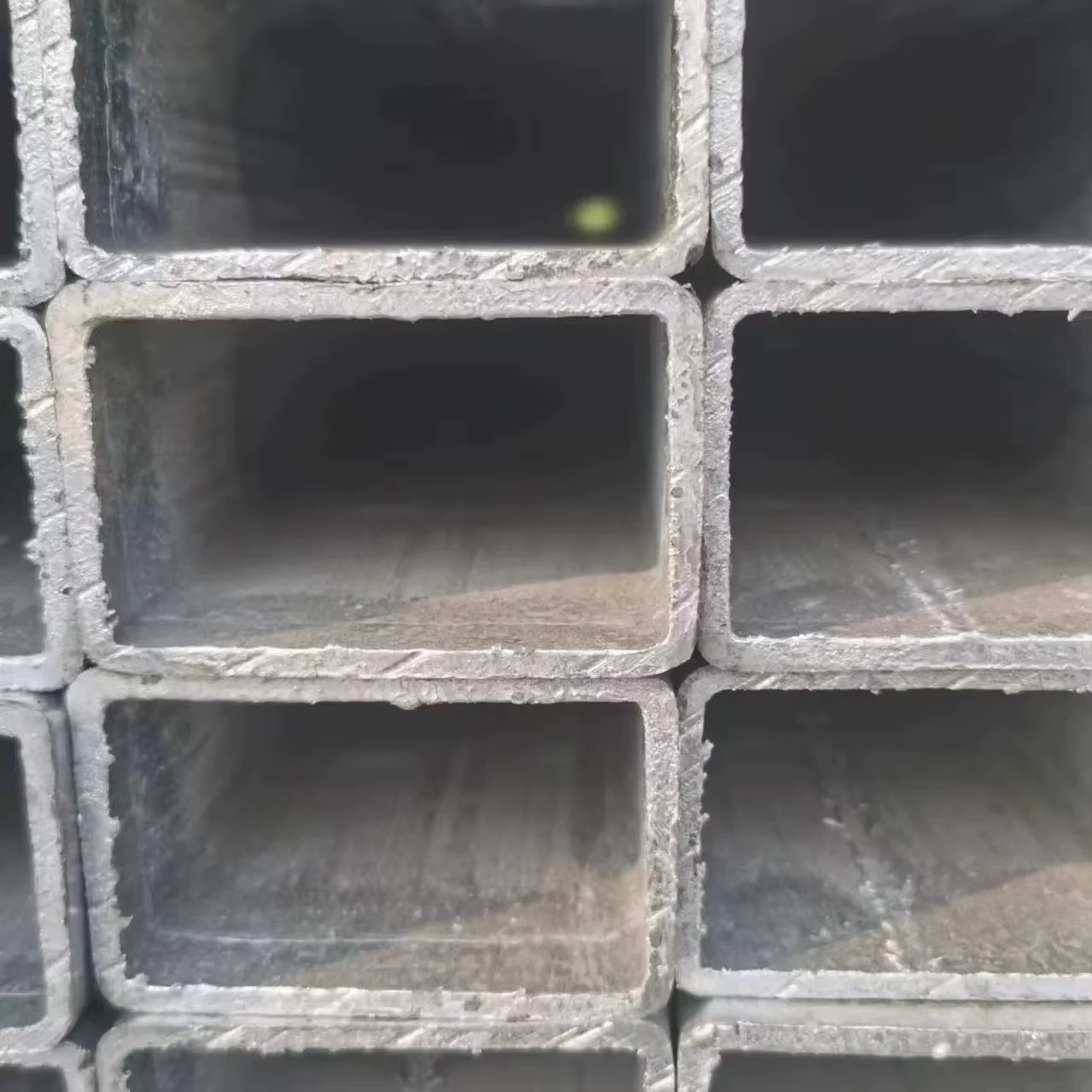 Q235B ERW Welded Square Steel Tube 40×60 40×80 Factory Direct Supplier