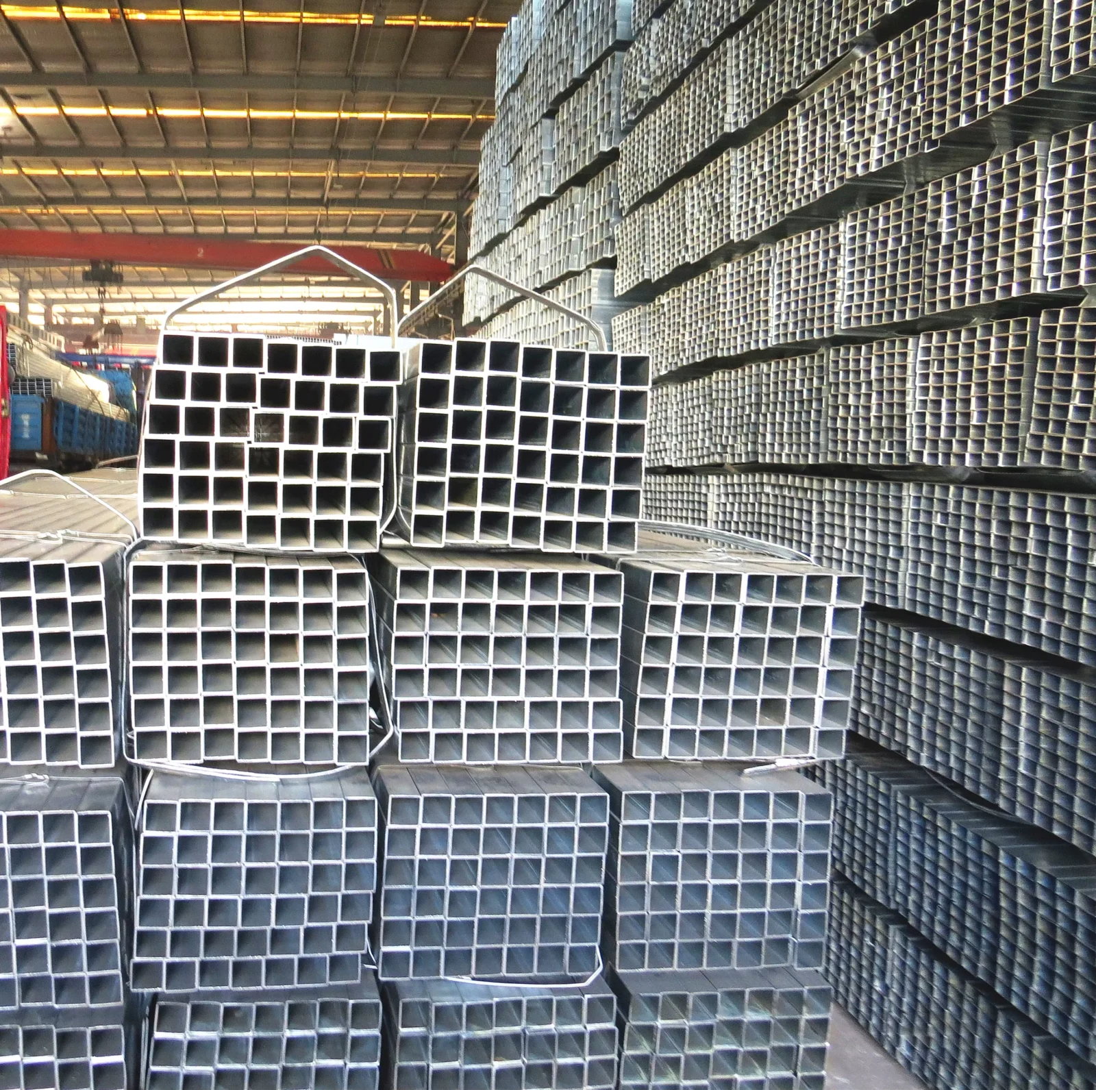 Q235B Galvanized Square Rectangular Steel Tube 0.6-28mm Factory Direct Supplier