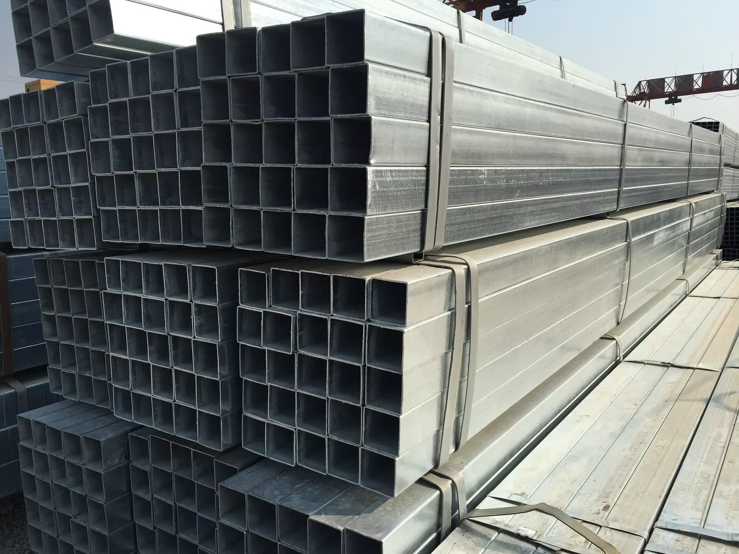Q235B Galvanized Square Rectangular Steel Tube 0.6-28mm Factory Direct Supplier