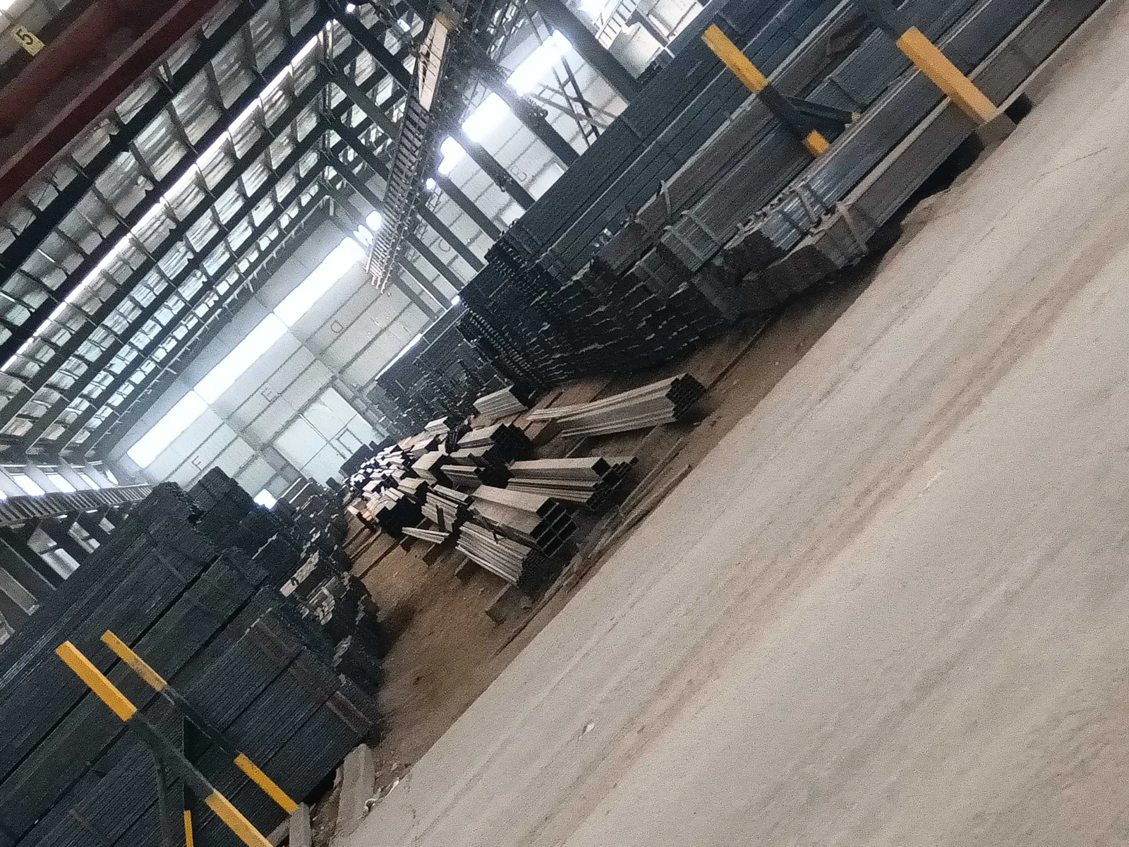 Q235B Q345B ASTM Carbon Steel Square Rectangular Tube Factory Direct