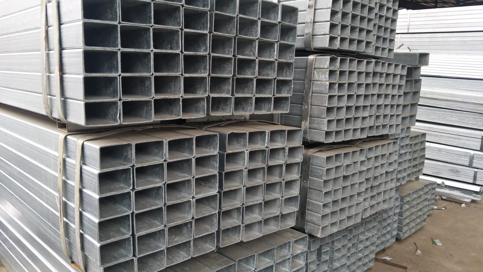Q235B Q355 ZAM Coated Rectangular Steel Tube Factory Direct Supplier