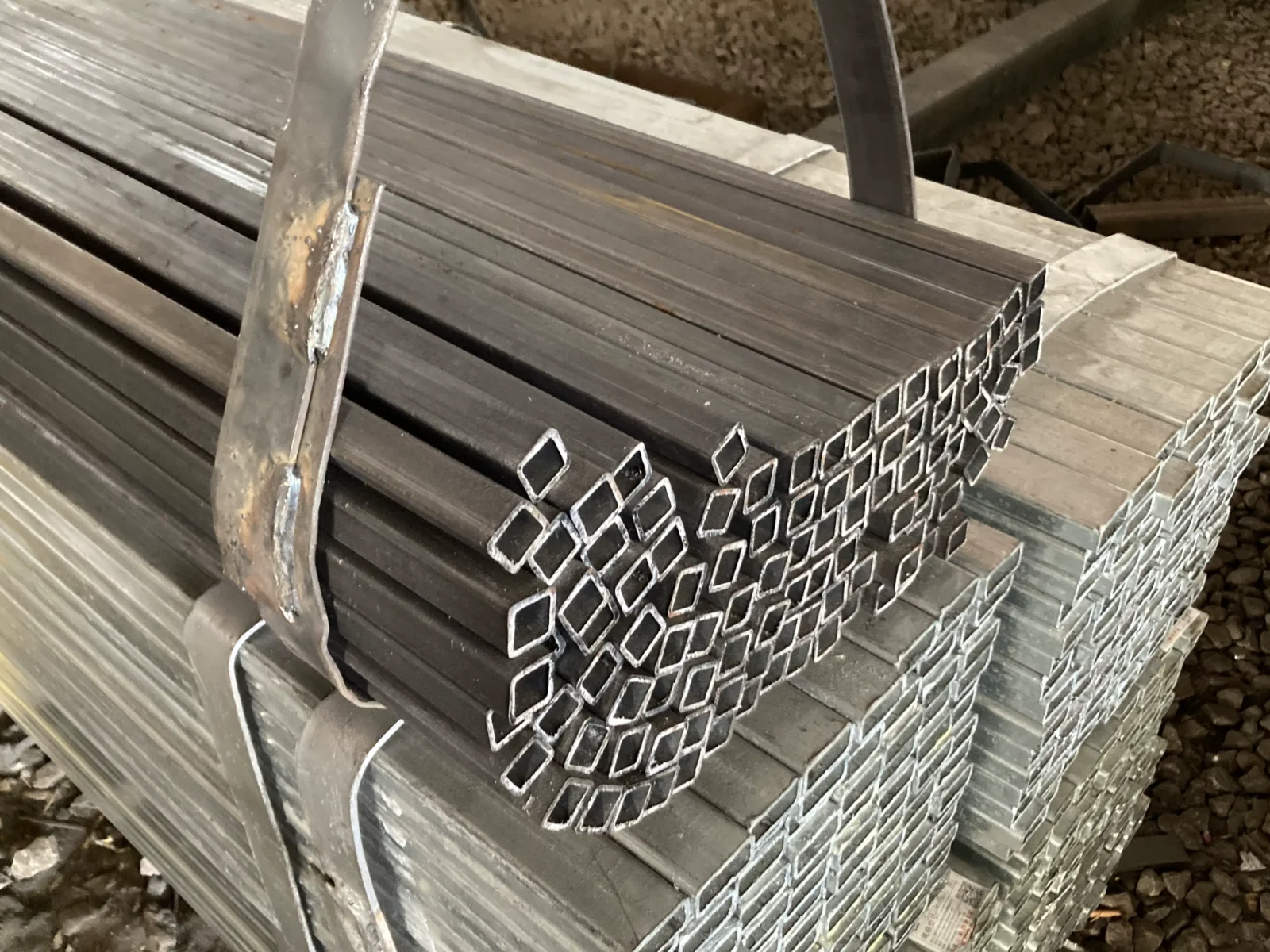 Q235B Square Rectangular Steel Tube 20-500mm EN10219 ASTM A500 Factory Direct Supplier
