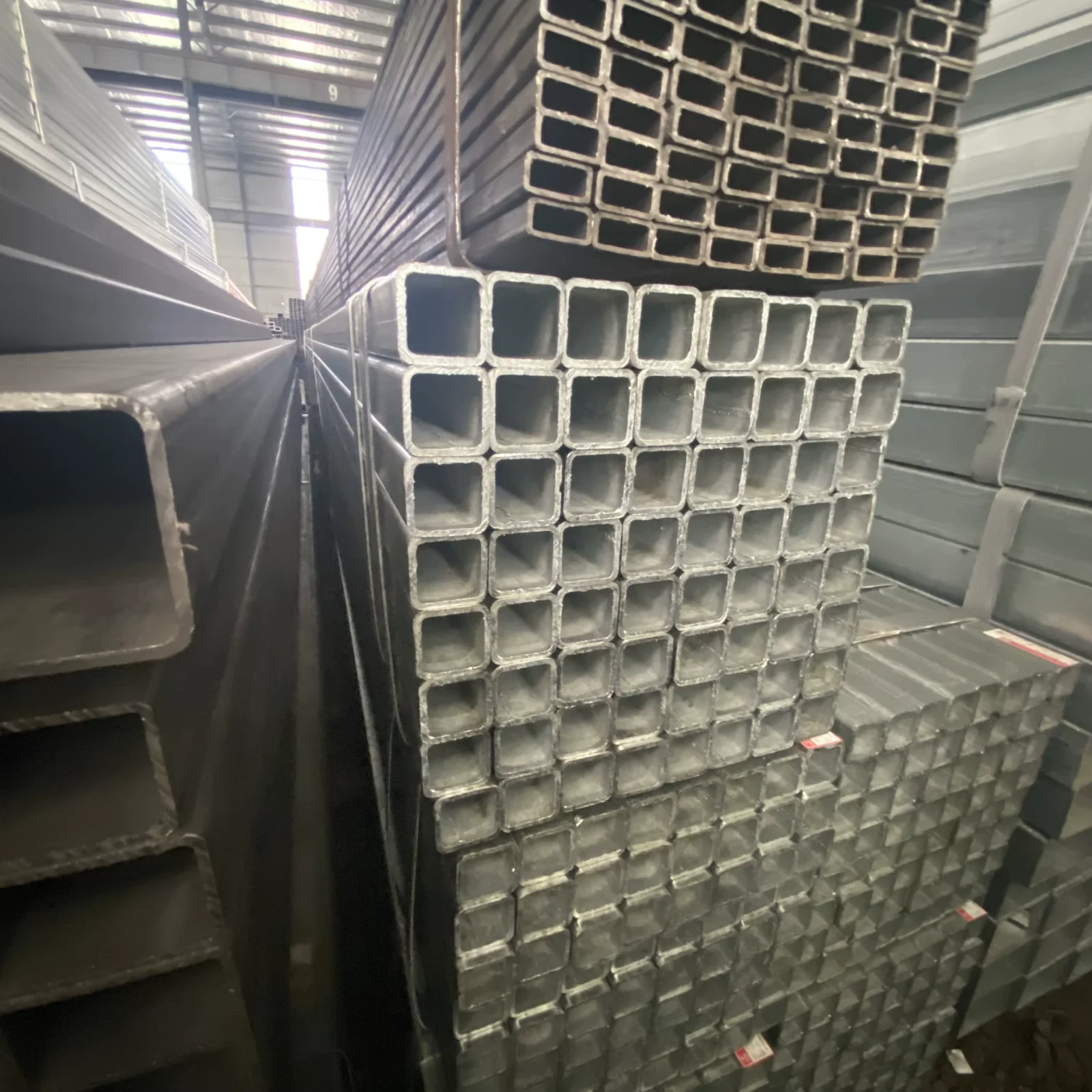 Q235B Square Rectangular Steel Tube 20-500mm EN10219 ASTM A500 Factory Direct Supplier