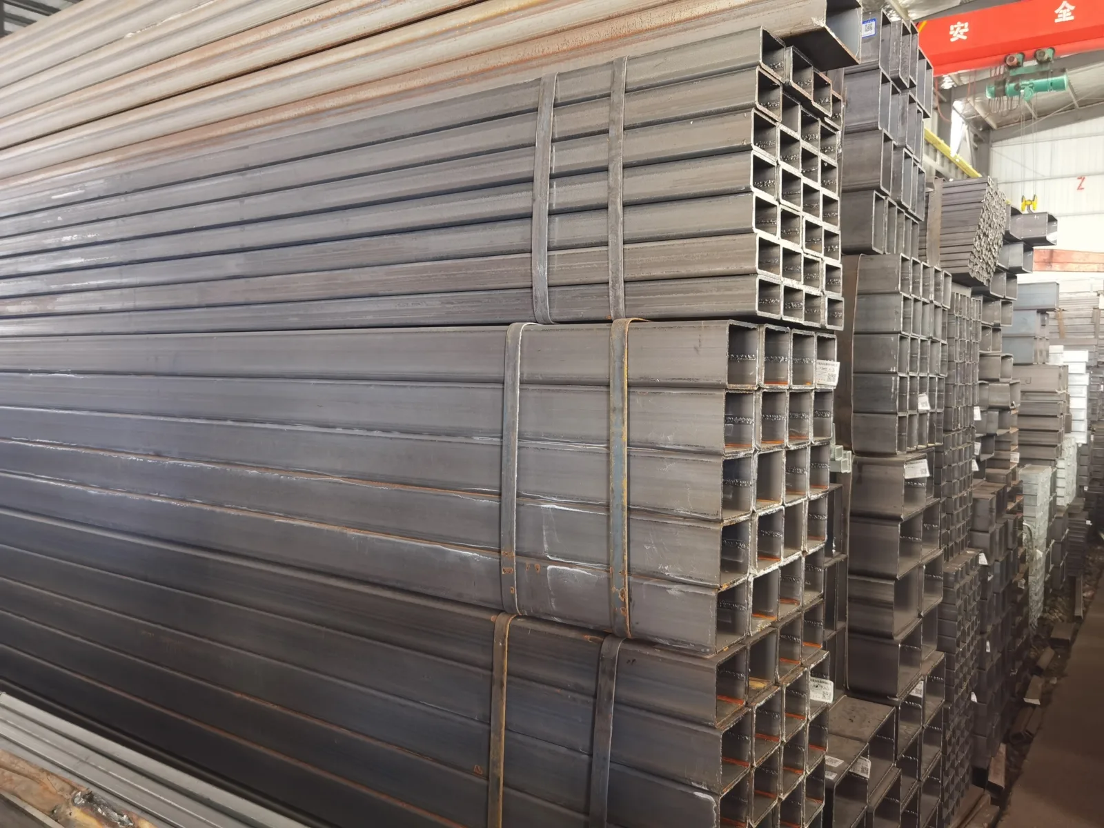 Q235B Square Rectangular Steel Tube 20-500mm EN10219 ASTM A500 Factory Direct Supplier