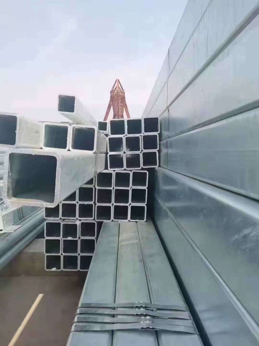 S235 S355 St37 Hot Dip Galvanized Scaffolding Steel Pipe Supplier