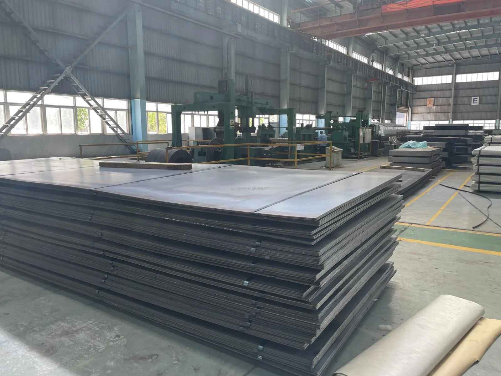 S355JR A36 Q235B Hot Rolled Carbon Steel Plate 1.5-4mm Supplier
